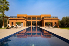 Villa Lilas - Piscine, Jardin & Cinéma